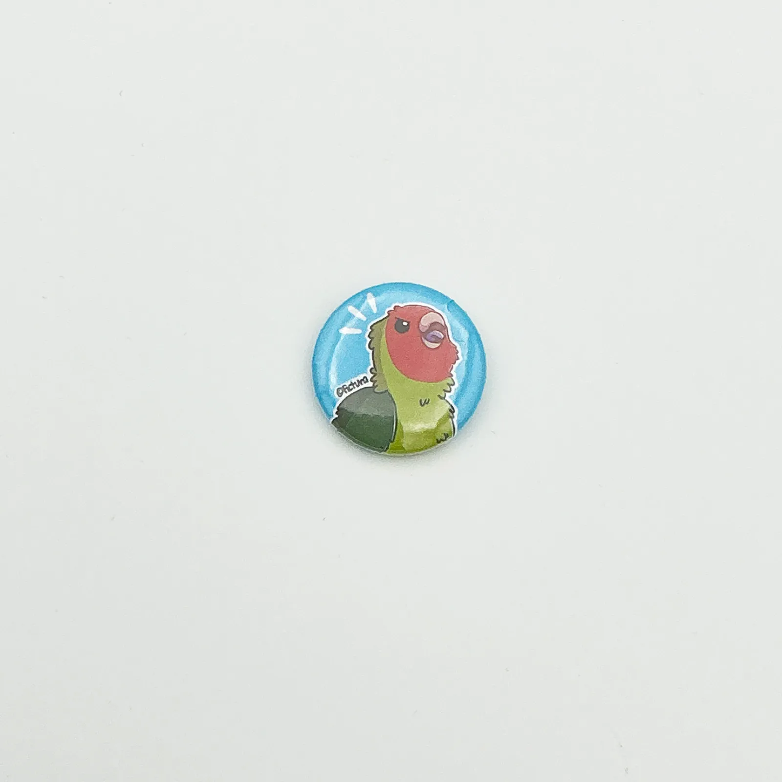 Screaming Lucky the lovebird - Small button