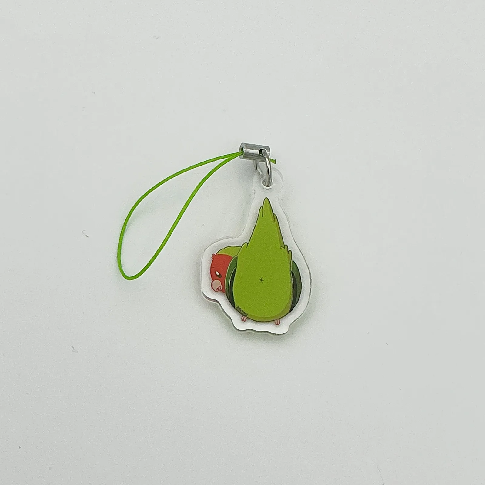 Butt fluffs Lucky the lovebird - Acrylic phonecharm - Image 2